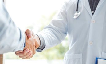 Exterior shot of Dr. DuMar's clinic